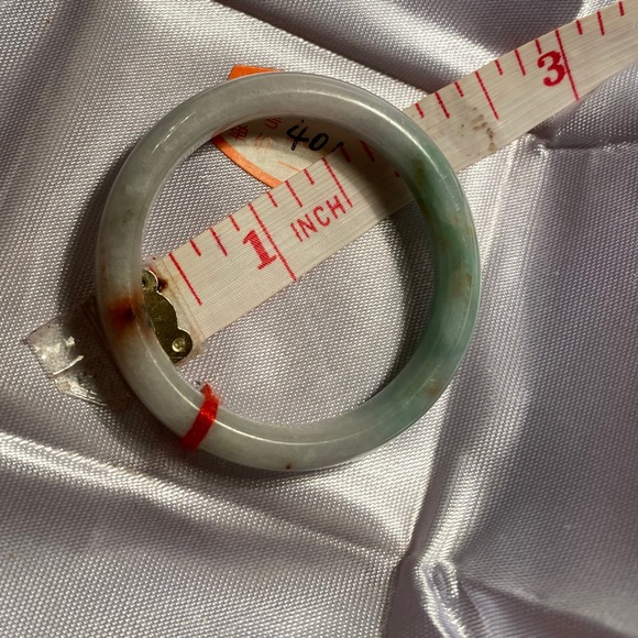 🌹This nice bangle of jade is real jade, 🌹